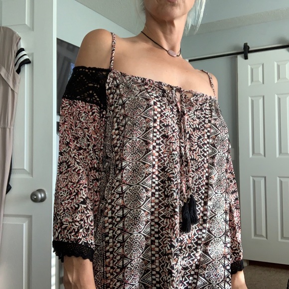 Cute fall top NWT. 😊 - Picture 2 of 4